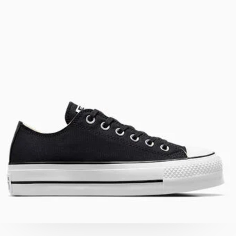 Chuck Taylor All Star Lift Platform Canvas, size 7